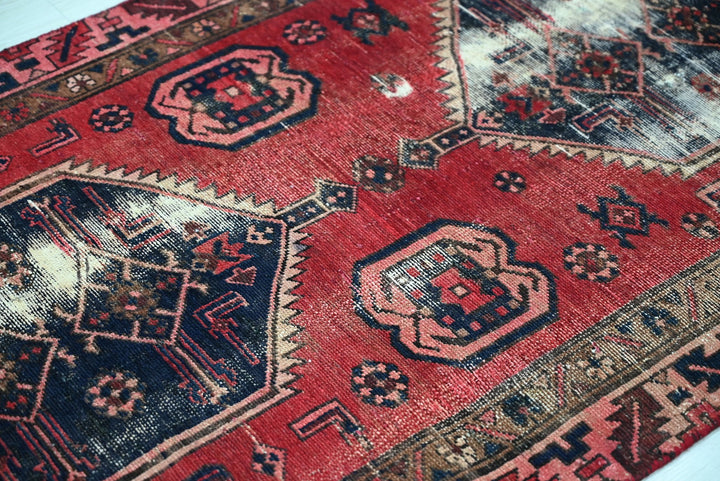 red Runner rug 3' 0" x 8' 9"