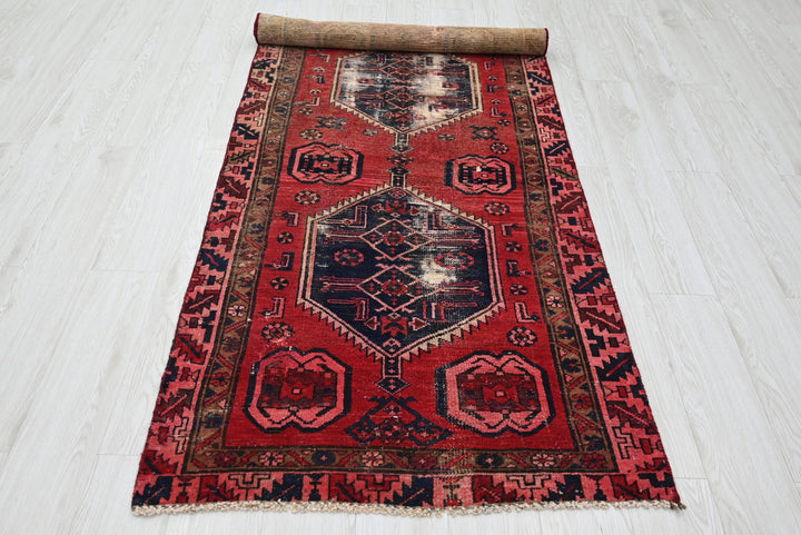 red Runner rug 3' 0" x 8' 9"