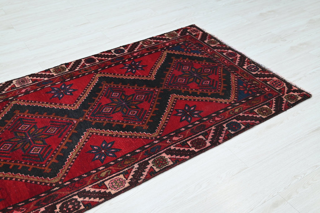 red Runner rug 3' 1" x 8' 3"