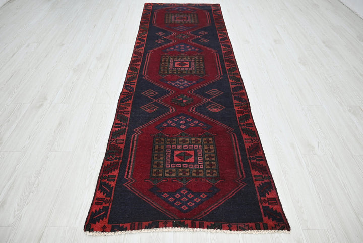 red Runner rug 3' 1" x 9' 6"