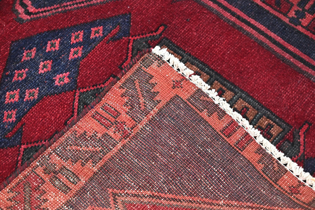 red Runner rug 3' 1" x 9' 6"