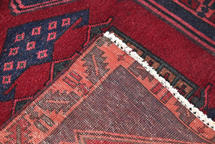 red Runner rug 3' 1" x 9' 6"