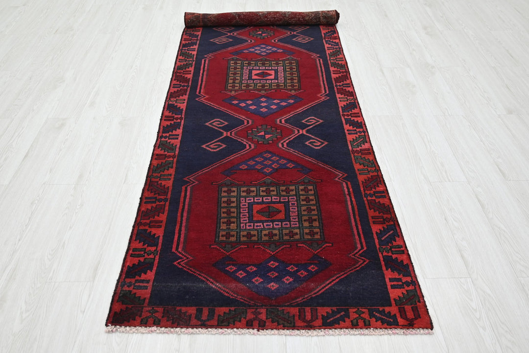 red Runner rug 3' 1" x 9' 6"