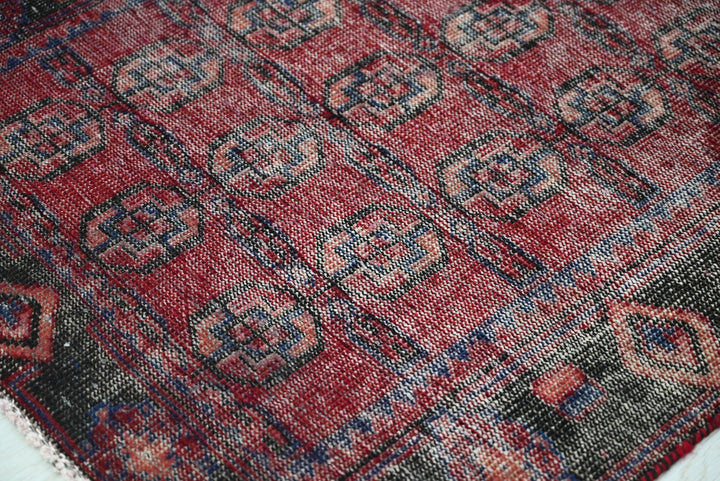 red Runner rug 3' 4" x 9' 8"