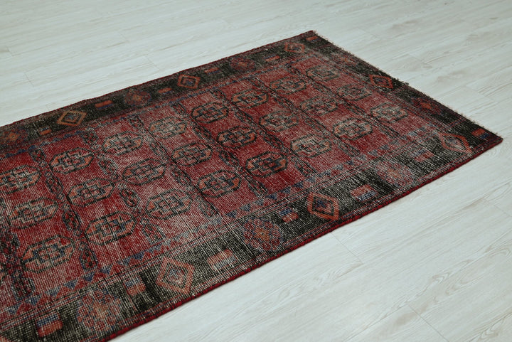 red Runner rug 3' 4" x 9' 8"
