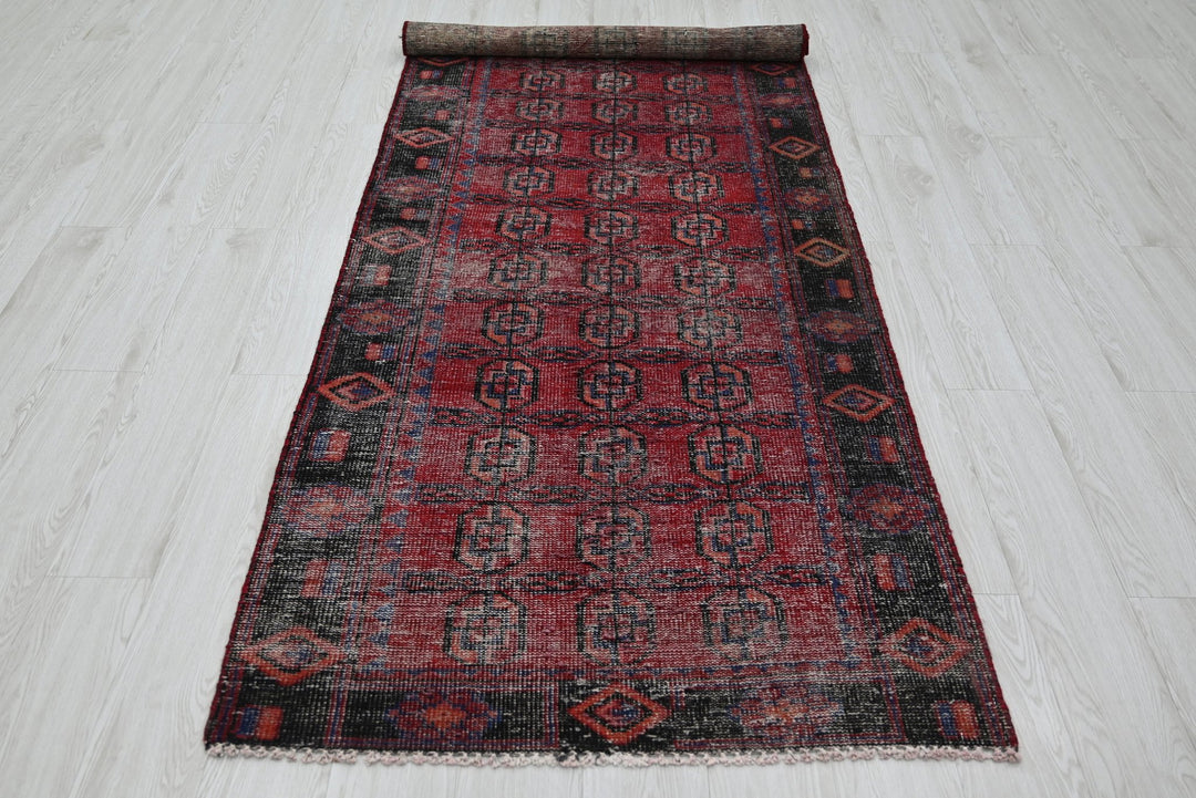red Runner rug 3' 4" x 9' 8"