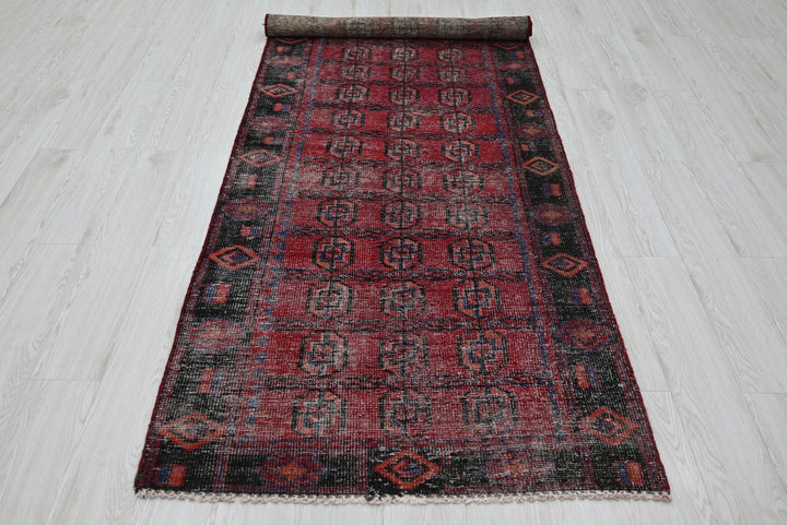 red Runner rug 3' 4" x 9' 8"