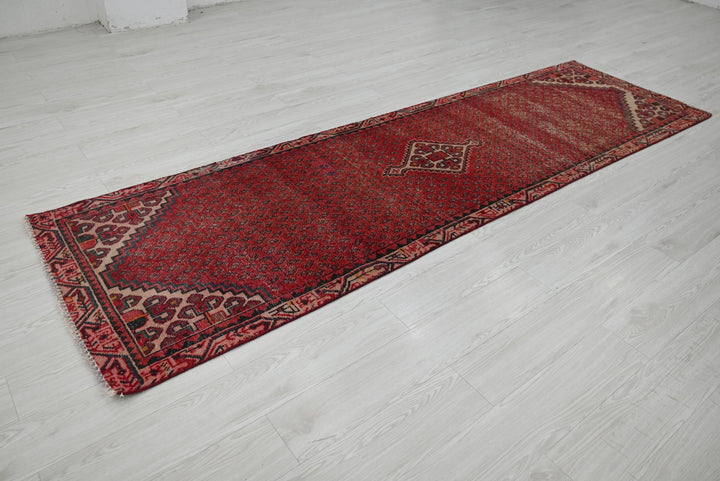 red Runner rug 2' 9" x 9' 5"