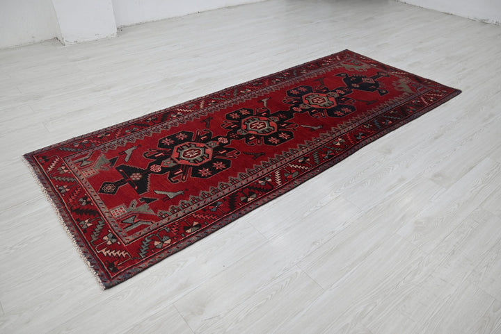 red Medium rug 3' 6" x 8' 10"