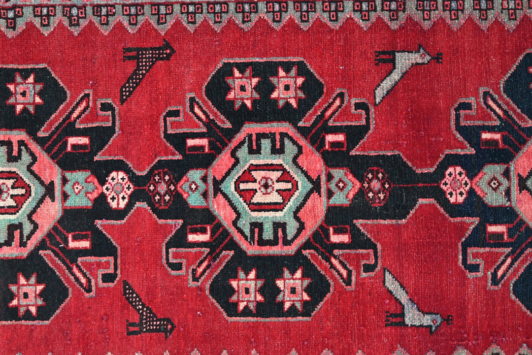 red Medium rug 3' 6" x 8' 10"