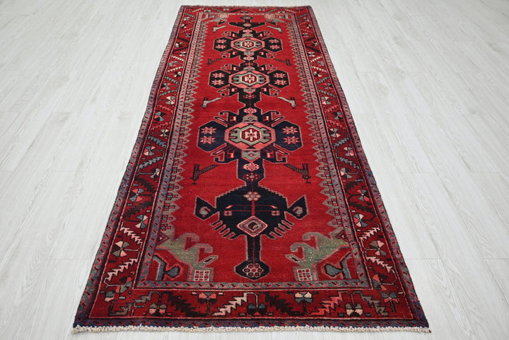 red Medium rug 3' 6" x 8' 10"