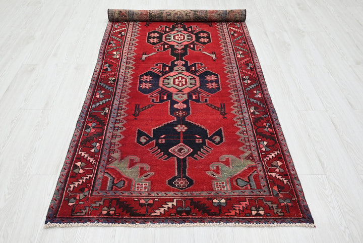 red Medium rug 3' 6" x 8' 10"