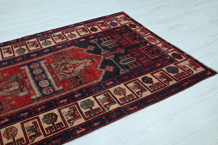 blue Medium rug 4' 1" x 7' 5"