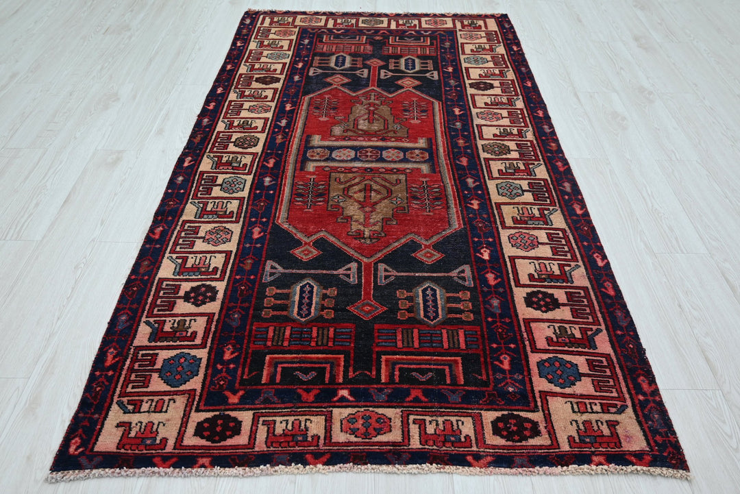 blue Medium rug 4' 1" x 7' 5"