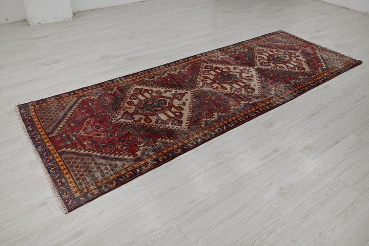 red Runner rug 3' 3" x 9' 5"