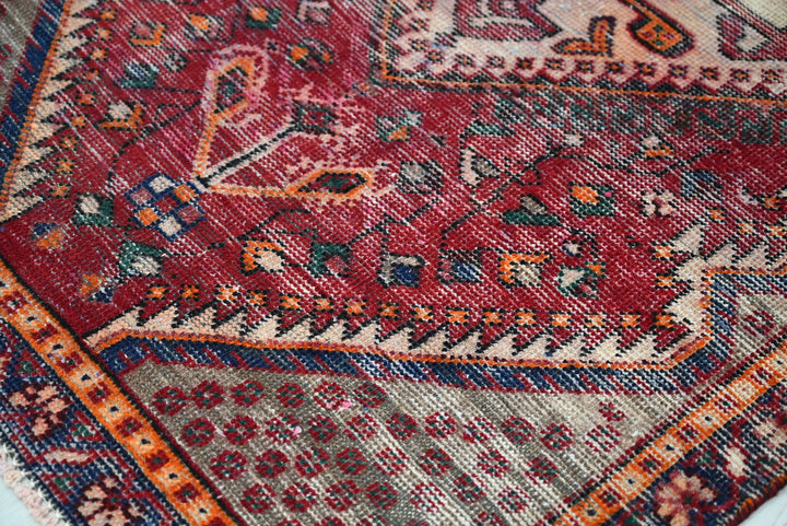 red Runner rug 3' 3" x 9' 5"