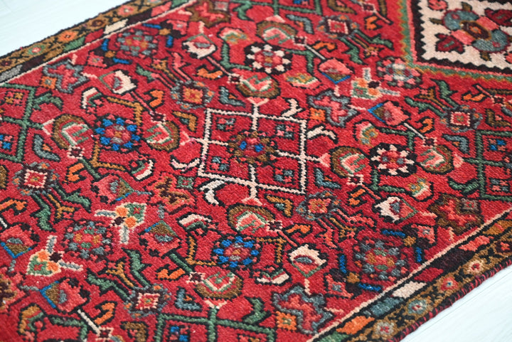 red Runner rug 2' 2" x 9' 6"