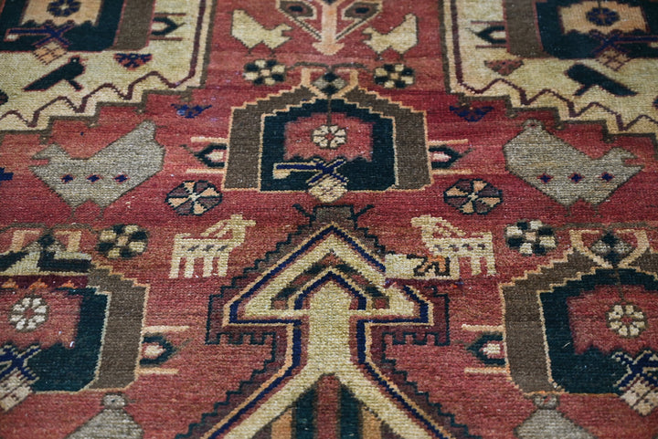 red Medium rug 4' 8" x 9' 3"