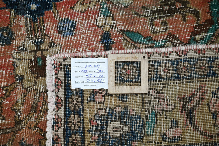 brown Large rug 5' 1" x 9' 10"