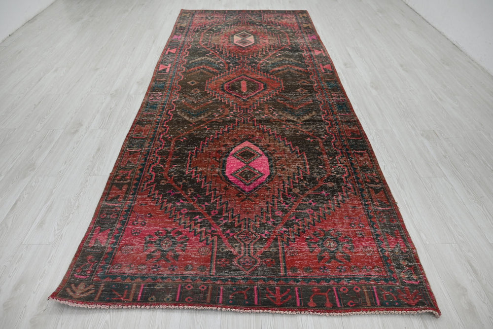 brown Oversized rug 5' 0" x 12' 1"