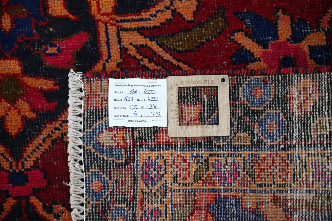 red Medium rug 4' 0" x 7' 11"