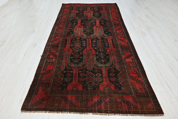 black Medium rug 4' 2" x 9' 1"