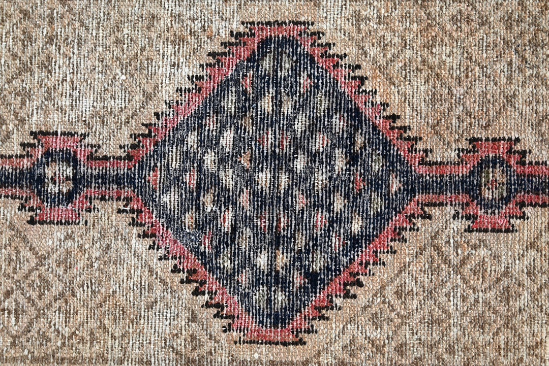 brown Runner rug 2' 5" x 8' 0"