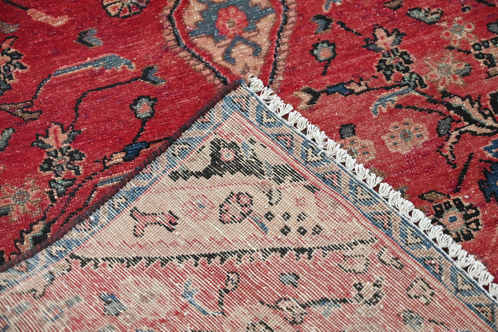 red Runner rug 2' 6" x 8' 10"