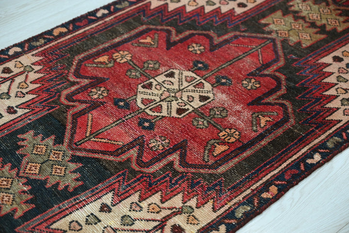 black Runner rug 2' 5" x 8' 9"