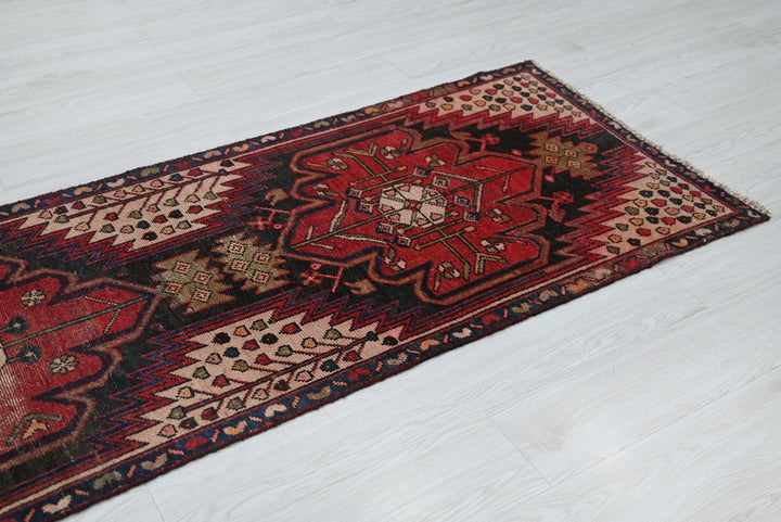 black Runner rug 2' 5" x 8' 9"