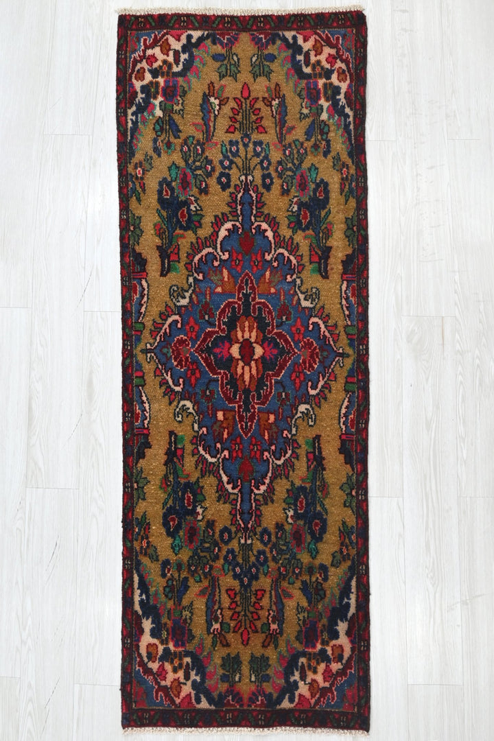 brown Runner rug 2' 4" x 5' 11"