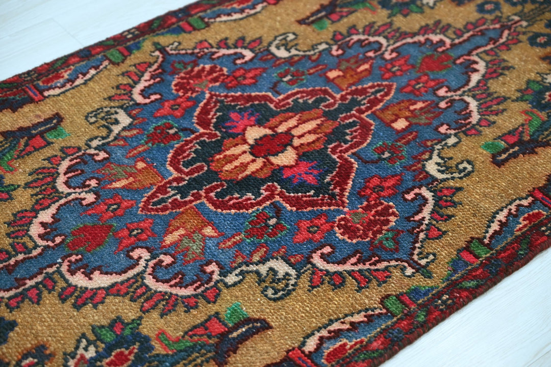 brown Runner rug 2' 4" x 5' 11"