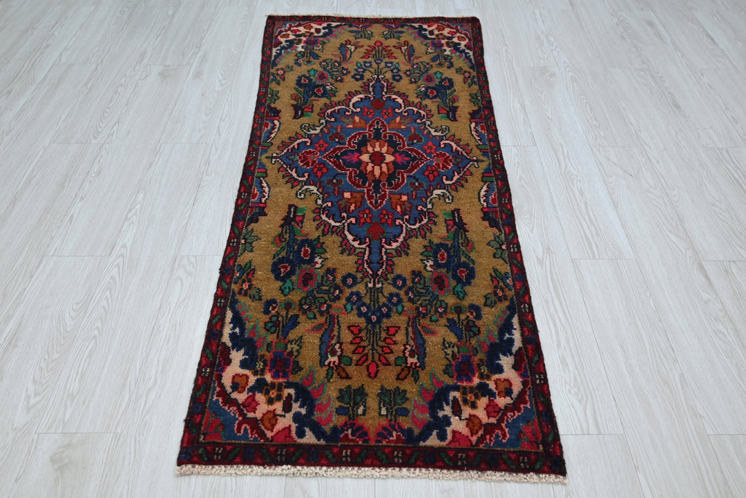 brown Runner rug 2' 4" x 5' 11"