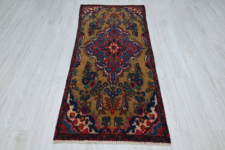 brown Runner rug 2' 4" x 5' 11"