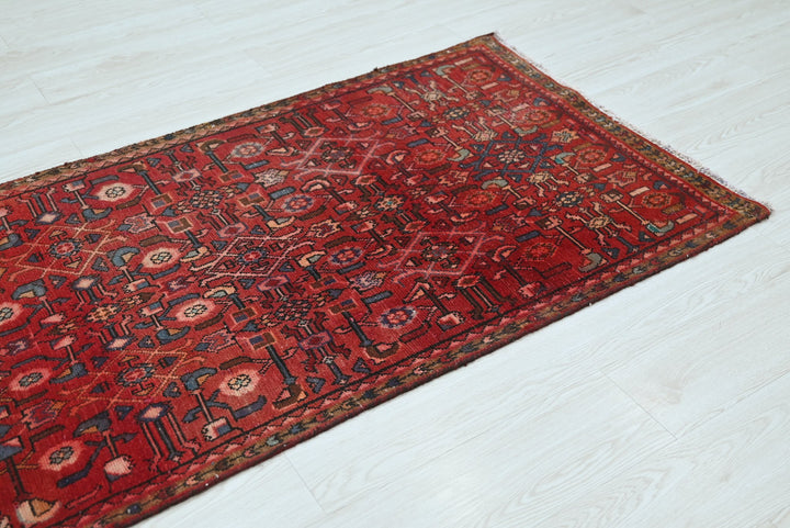 red Runner rug 2' 9" x 8' 0"