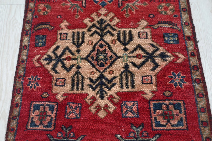 red Runner rug 1' 9" x 7' 7"