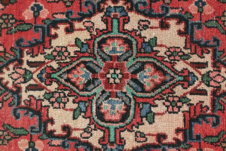 red Runner rug 2' 6" x 9' 0"