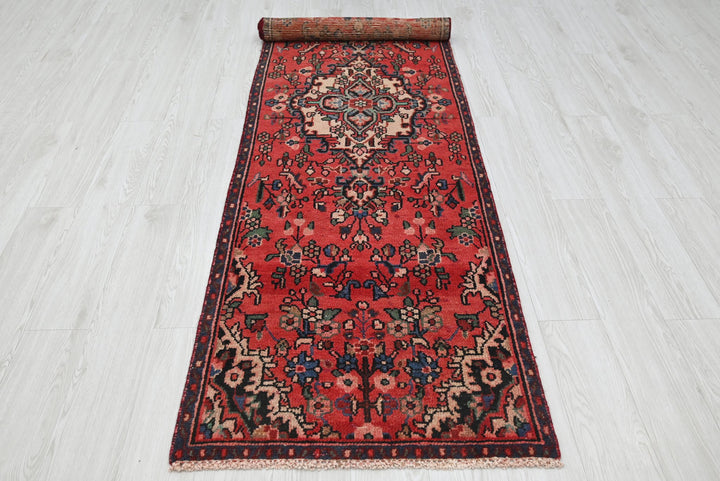 red Runner rug 2' 6" x 9' 0"