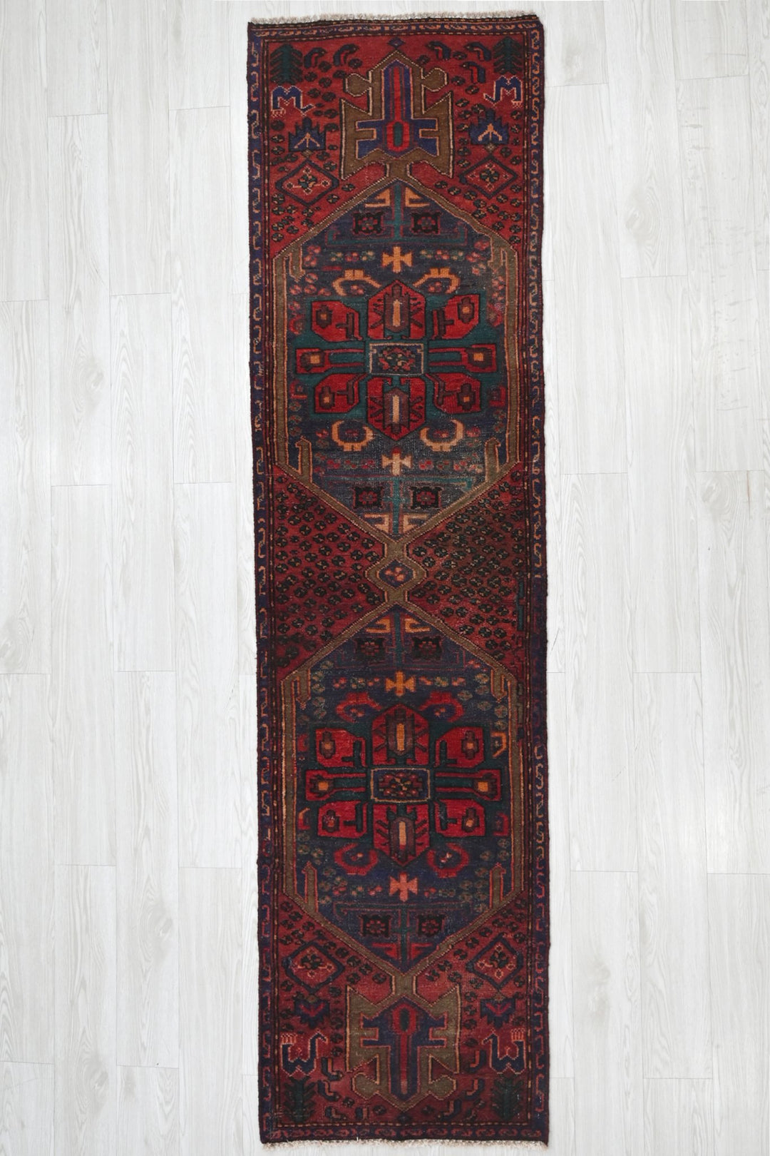 red Runner rug 2' 3" x 8' 6"