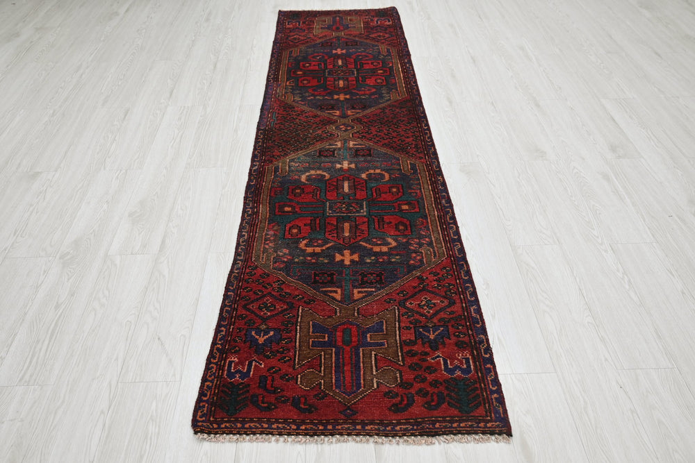 red Runner rug 2' 3" x 8' 6"