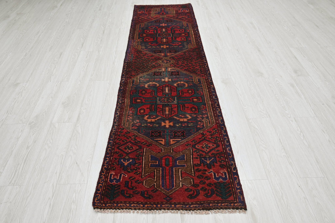 red Runner rug 2' 3" x 8' 6"