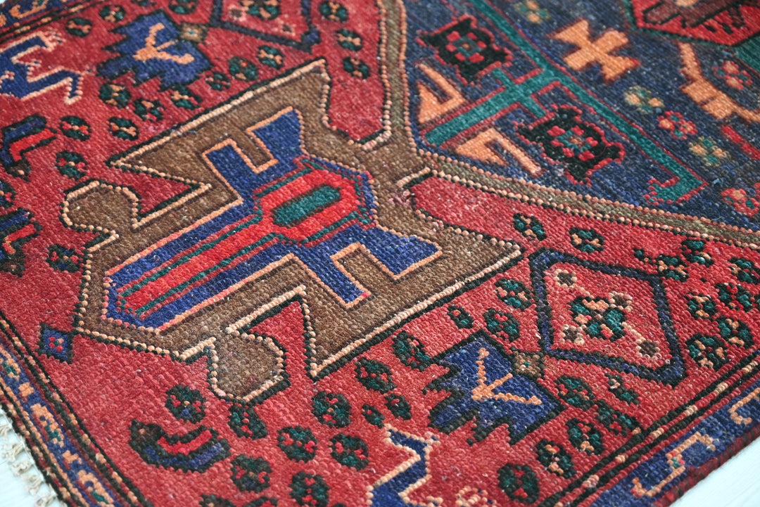red Runner rug 2' 3" x 8' 6"