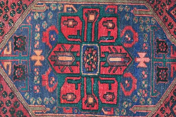 red Runner rug 2' 3" x 8' 6"