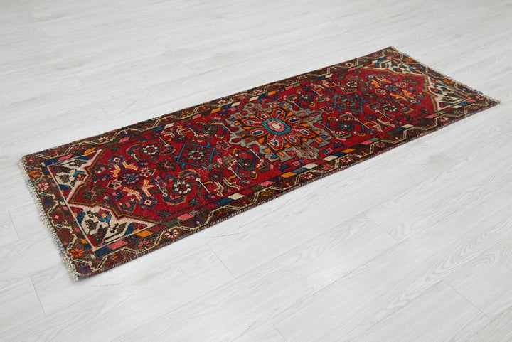 red Runner rug 2' 0" x 5' 9"