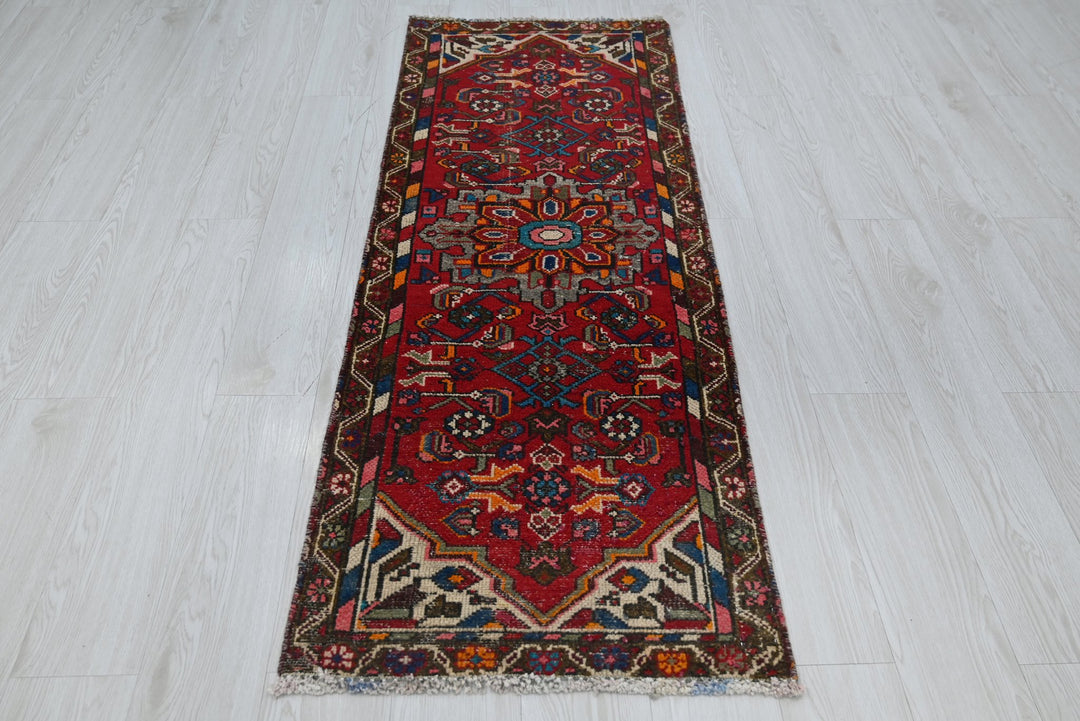 red Runner rug 2' 0" x 5' 9"