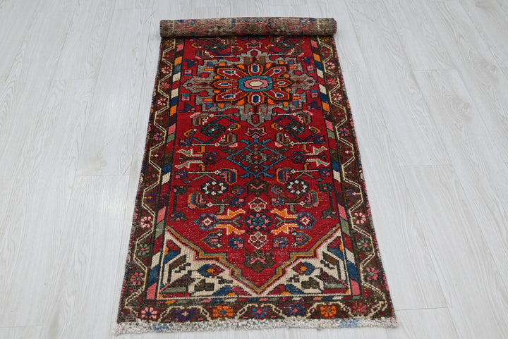 red Runner rug 2' 0" x 5' 9"