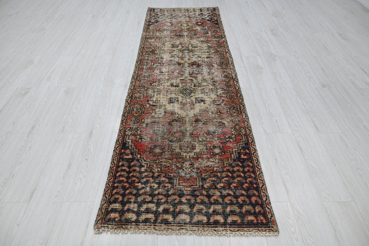 brown Runner rug 2' 7" x 8' 5"