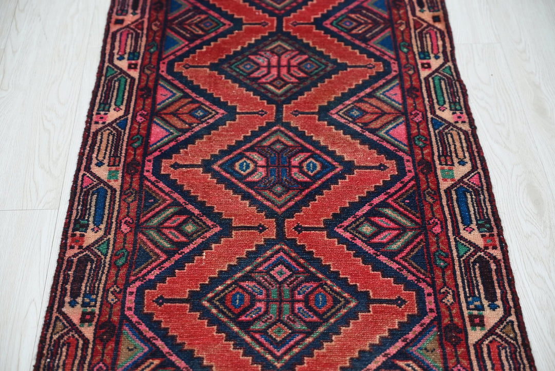 red Runner rug 2' 2" x 9' 5"