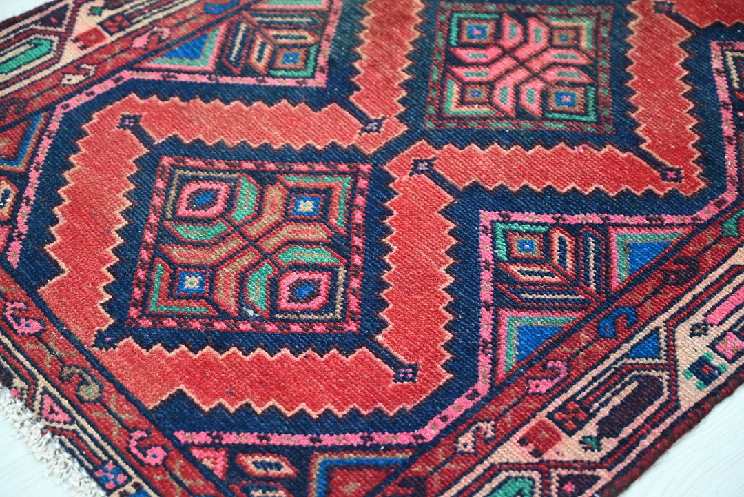 red Runner rug 2' 2" x 9' 5"