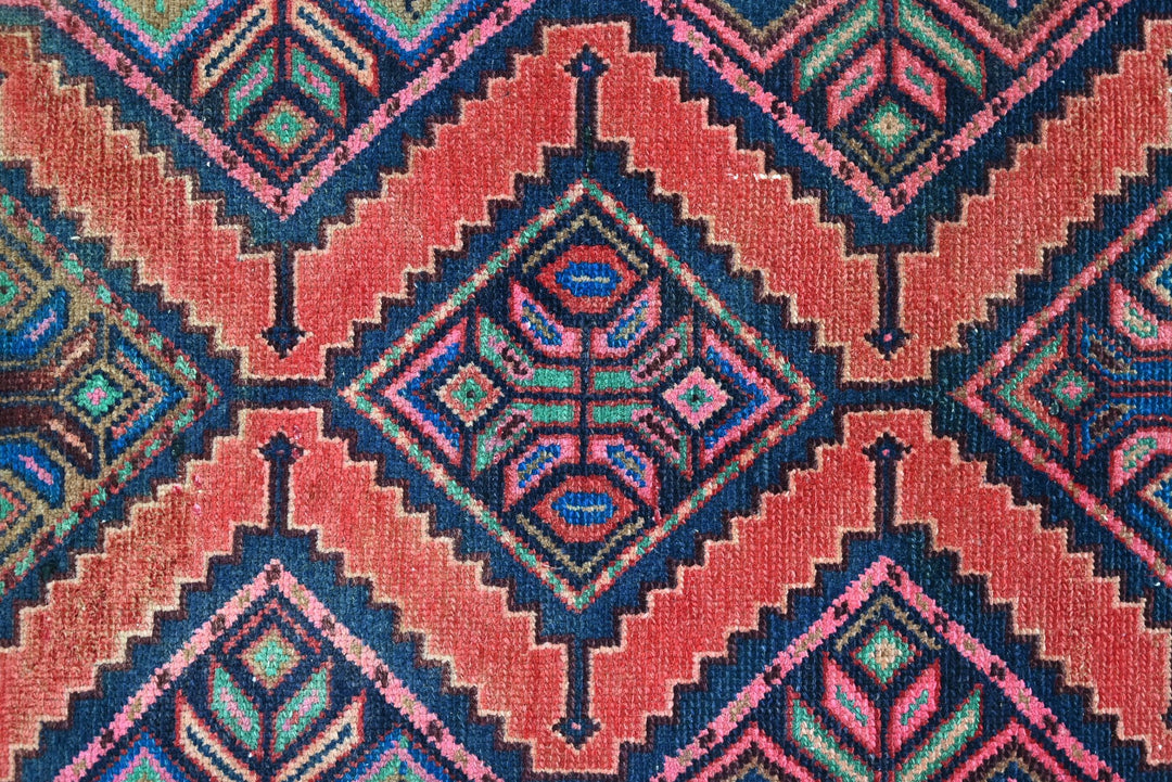 red Runner rug 2' 2" x 9' 5"
